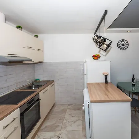 Didovina Apartamento Marina
